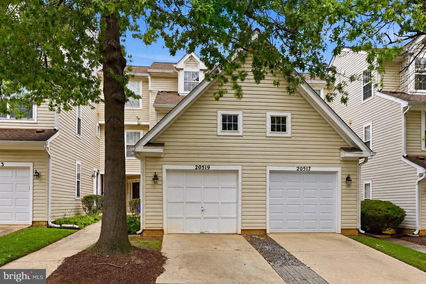 20519 GOLF COURSE DR Property Photo 1