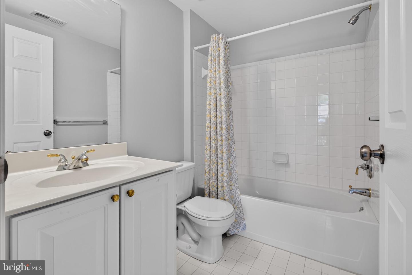 603 Gatestone St Property Photo 6