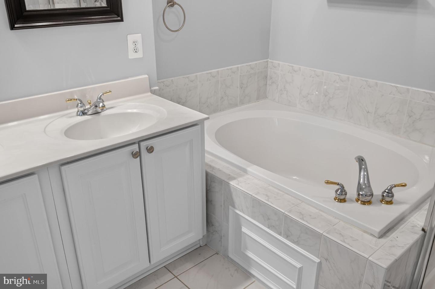 603 Gatestone St Property Photo 27
