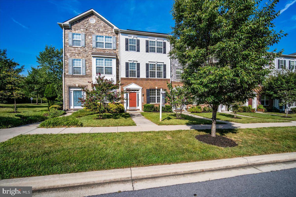 13233 Guilford Run Ln Property Photo 1