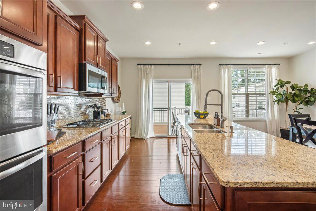 13233 Guilford Run Ln Property Photo 11