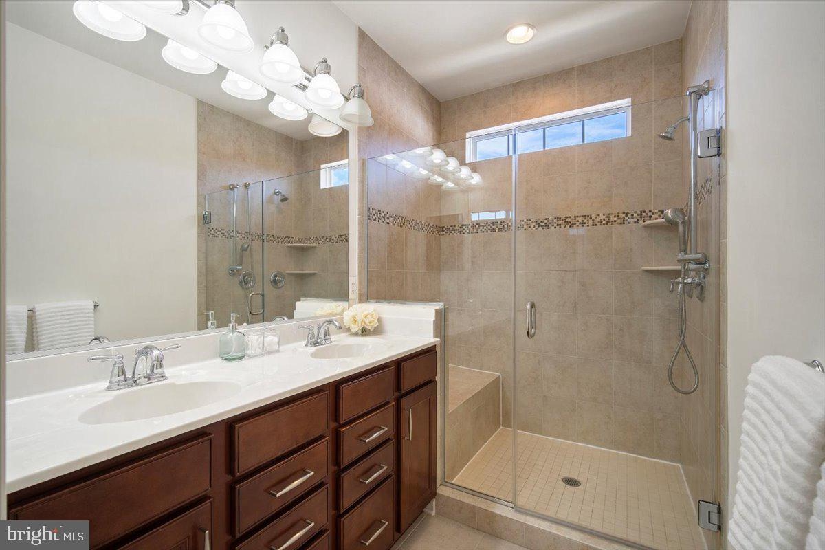 13233 Guilford Run Ln Property Photo 27
