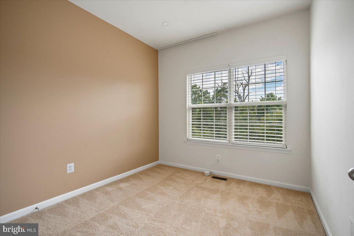 13233 Guilford Run Ln Property Photo 31