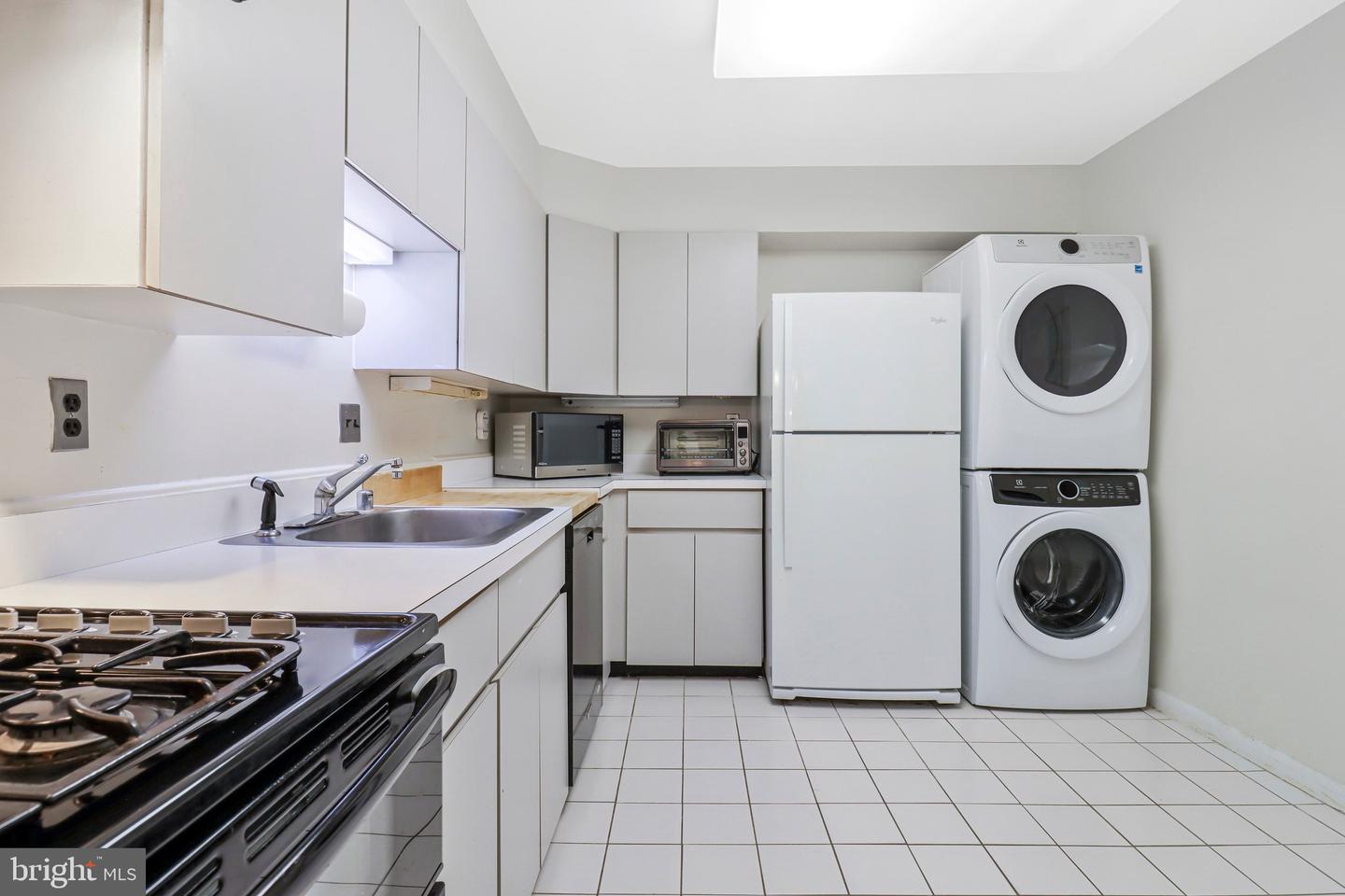 4620 N Park Ave #e-ph-6 Property Photo 12
