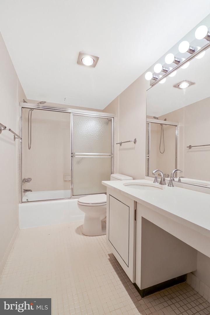 4620 N Park Ave #e-ph-6 Property Photo 20