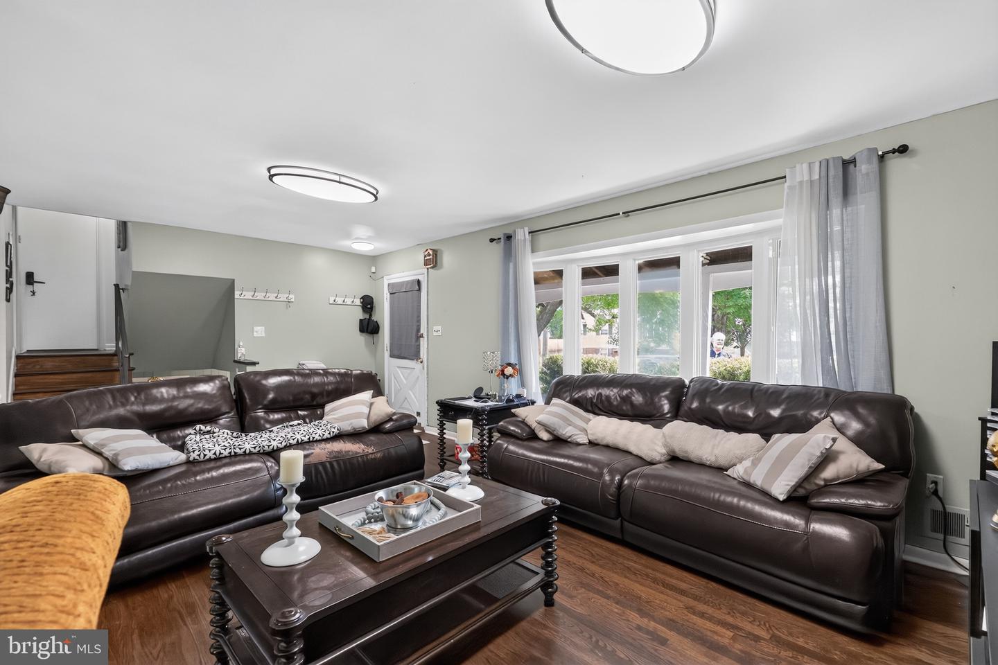 13620 Grenoble Dr Property Photo 3