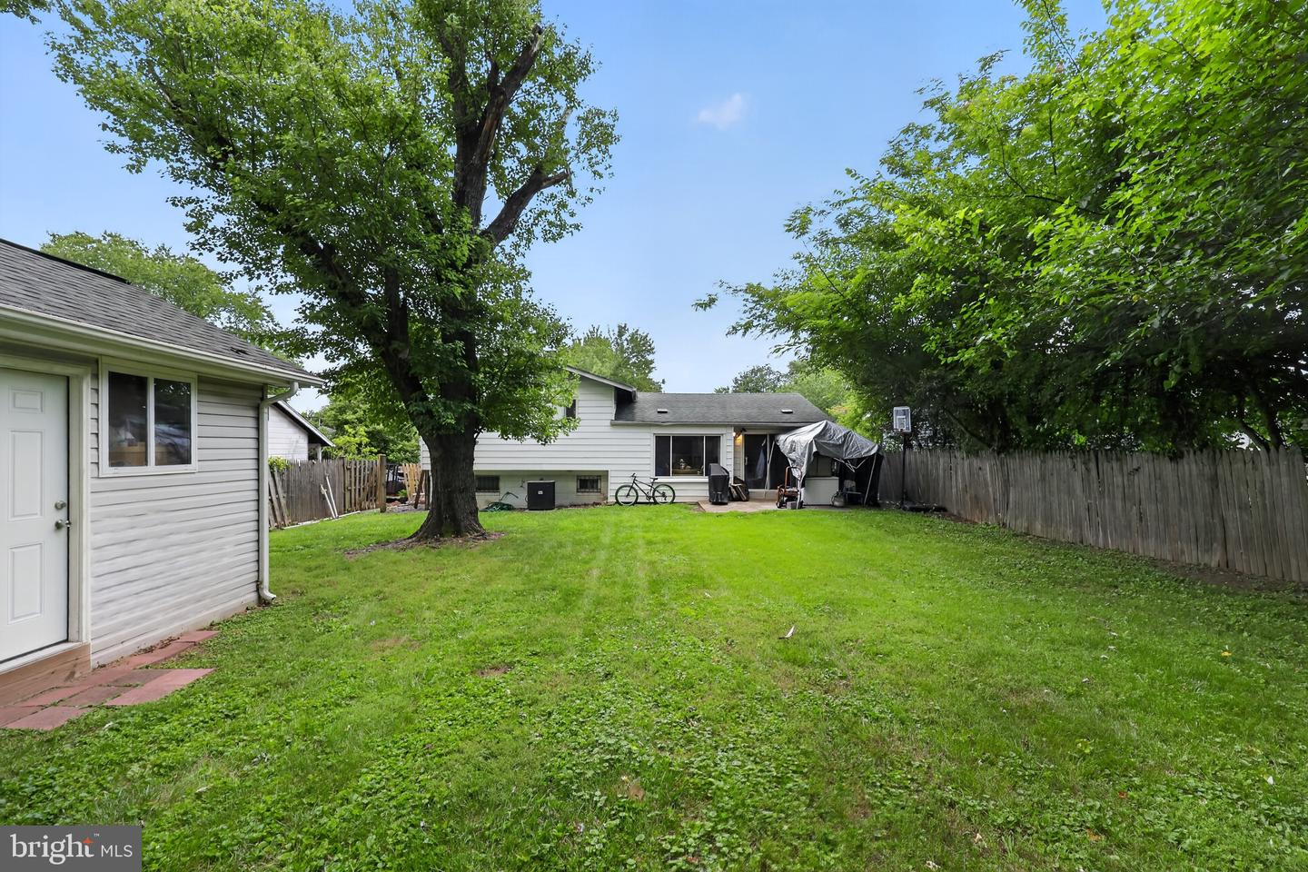 13620 Grenoble Dr Property Photo 24