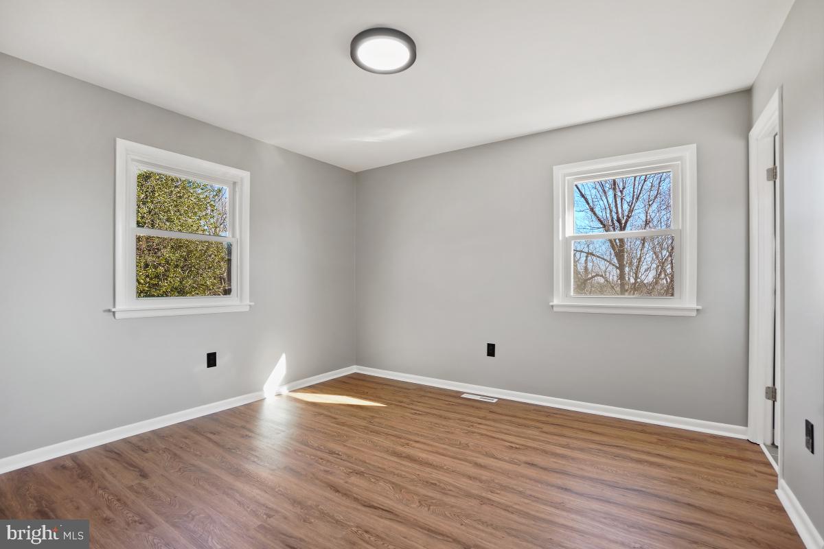 12316 Fountain Dr Property Photo 20