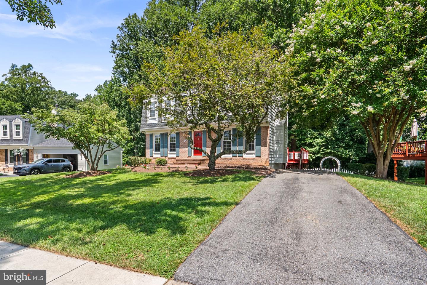 2229 Deckman Ln Property Photo 2