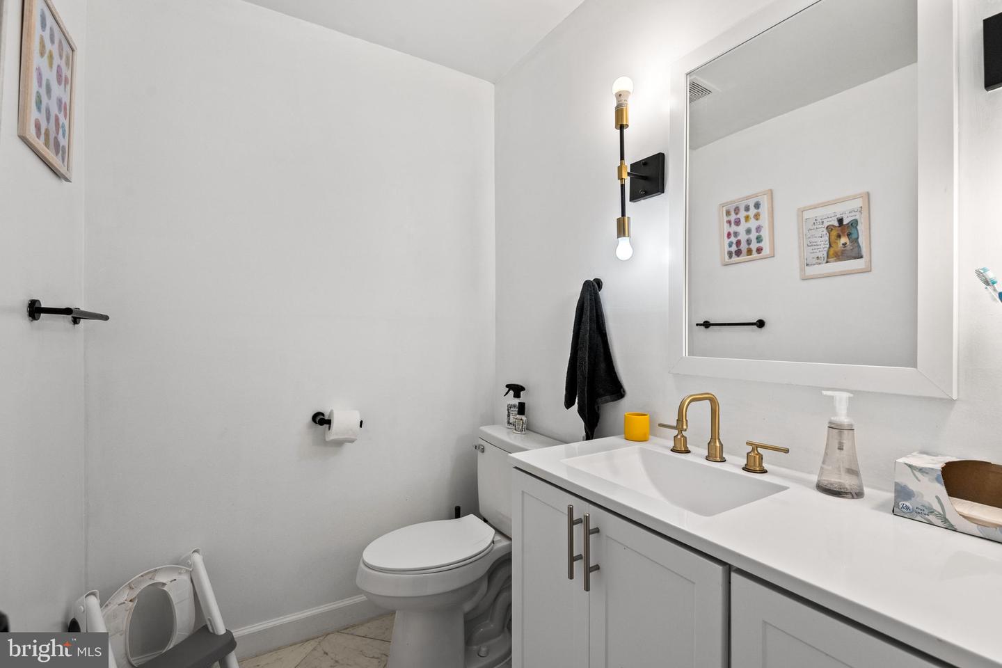 1007 Arcola Ave Property Photo 7