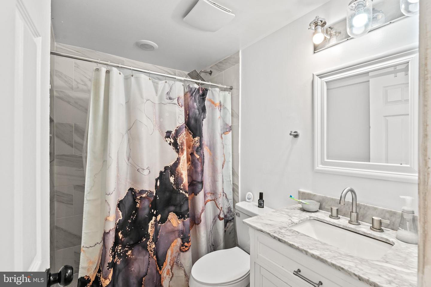 1007 Arcola Ave Property Photo 18