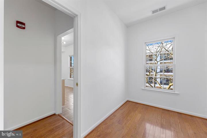 232 Main St #4 Property Photo 9