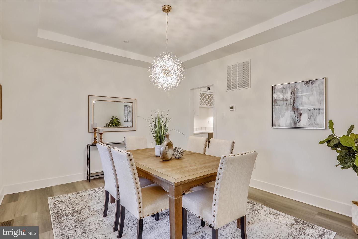 MDMC2249032 Property Photo 12