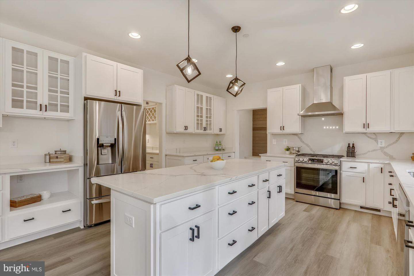MDMC2249032 Property Photo 24