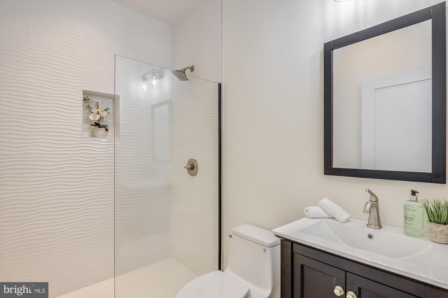 MDMC2249032 Property Photo 36
