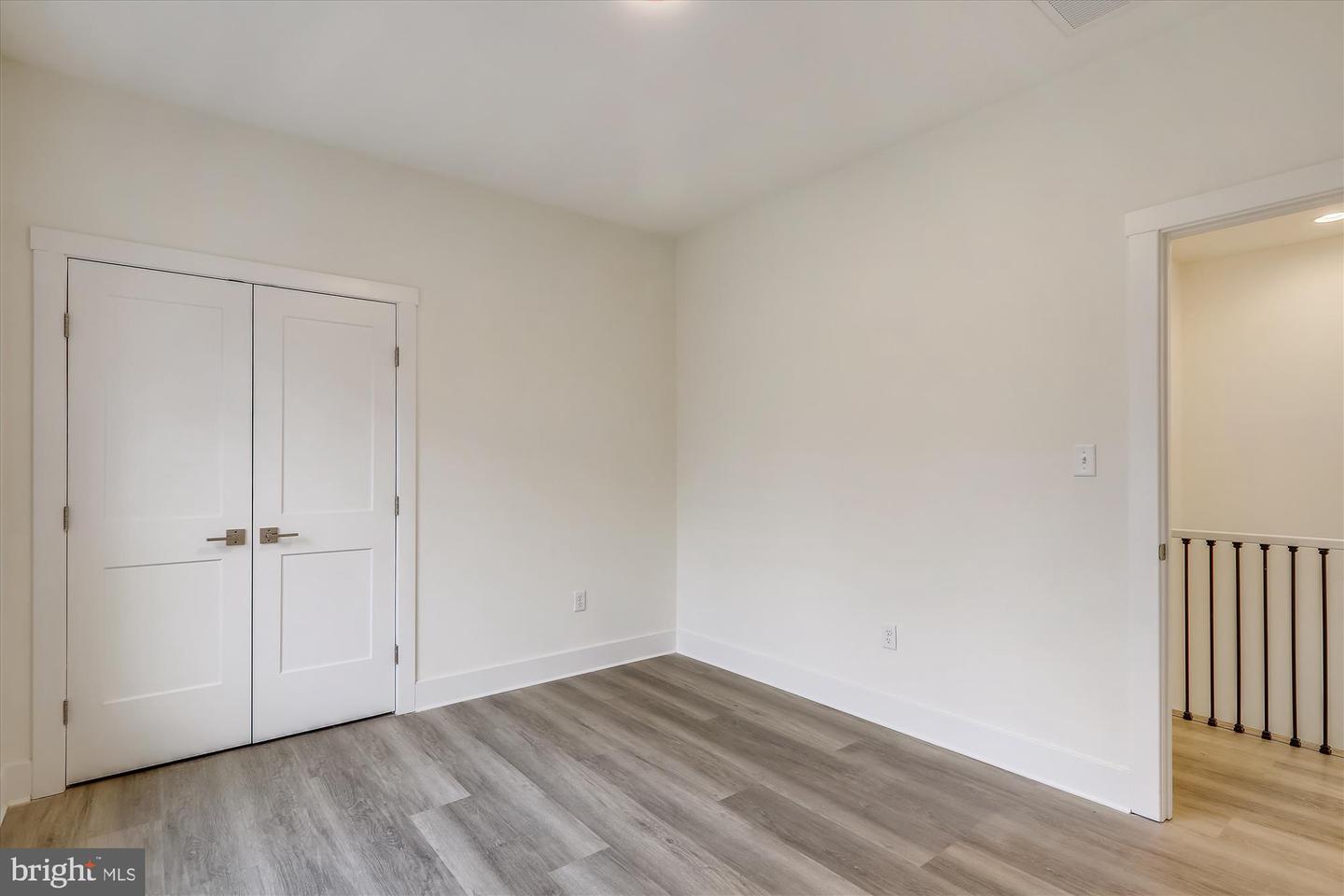 MDMC2249032 Property Photo 39