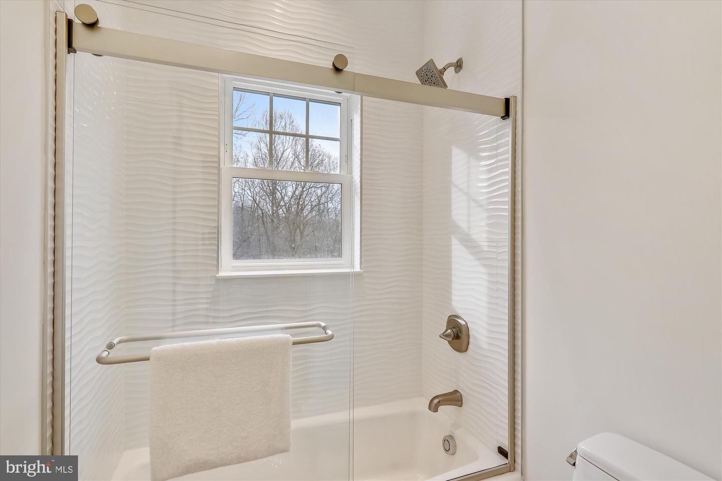 MDMC2249032 Property Photo 43