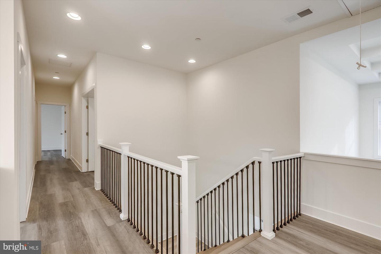 MDMC2249032 Property Photo 46