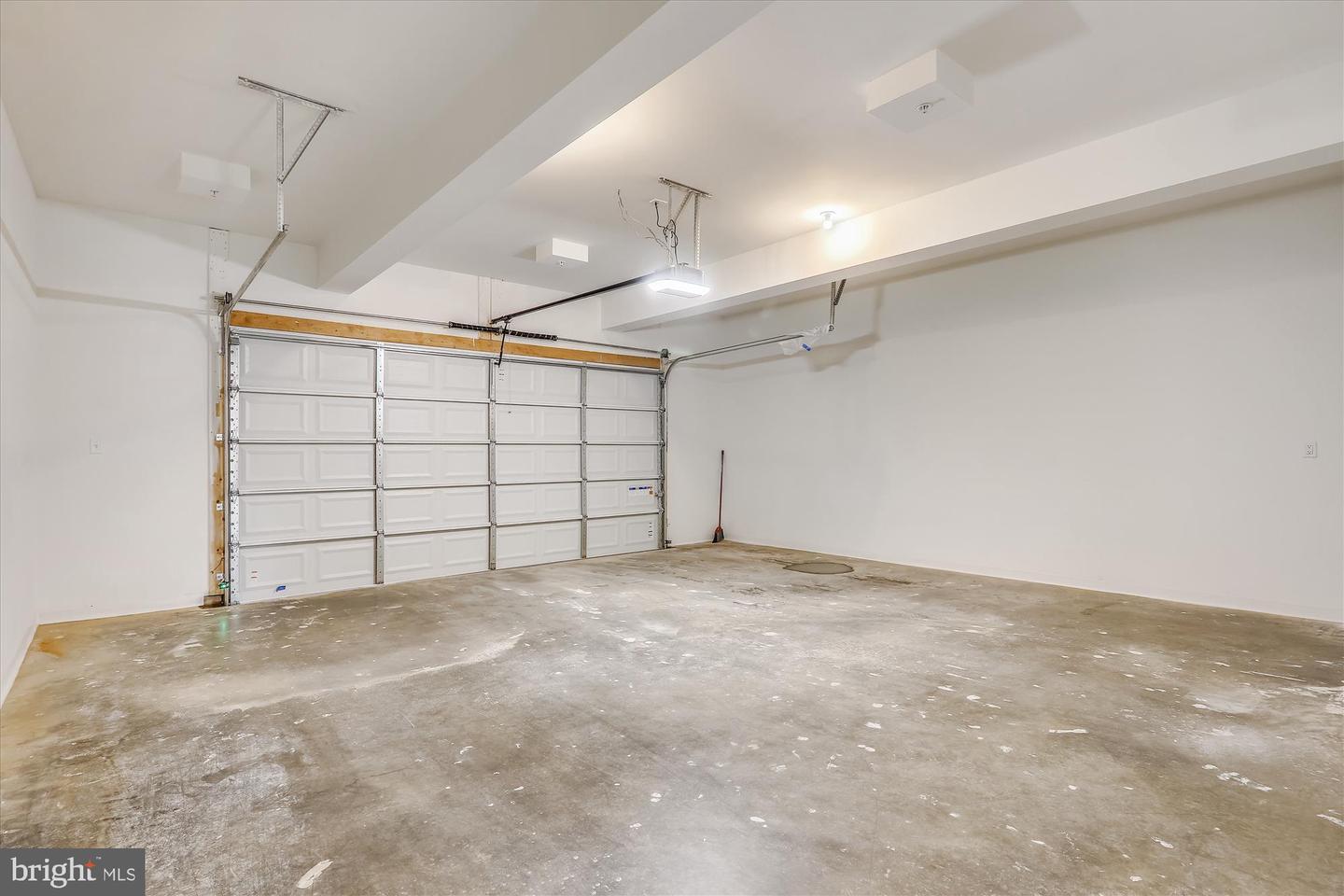 MDMC2249032 Property Photo 49