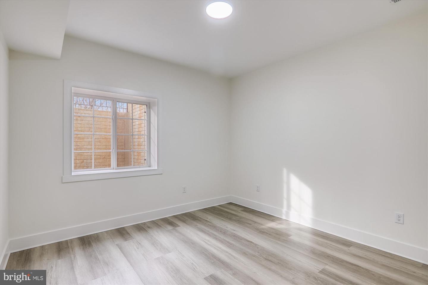 MDMC2249032 Property Photo 53
