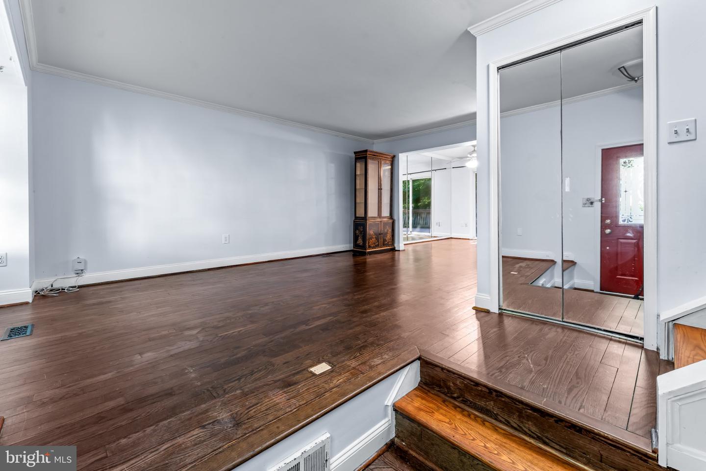 12033 Eaglewood Property Photo 2