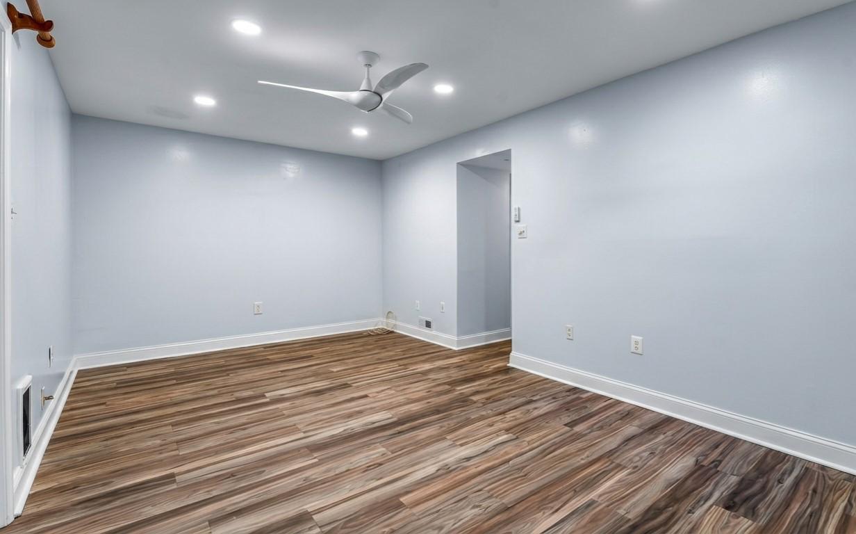 12033 Eaglewood Property Photo 29