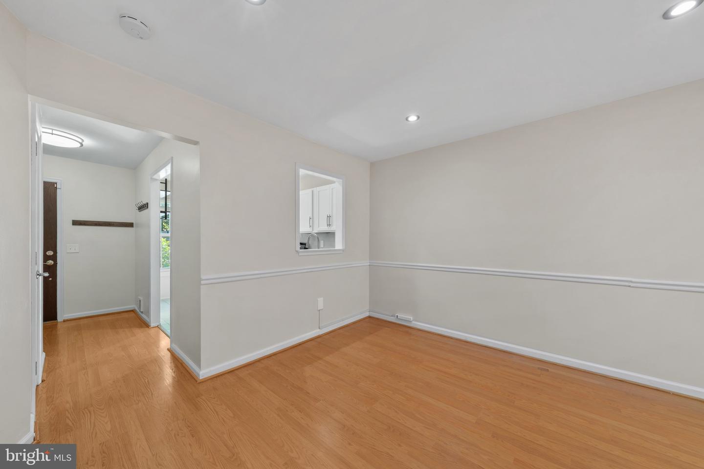 14246 Long Green Dr Property Photo 6