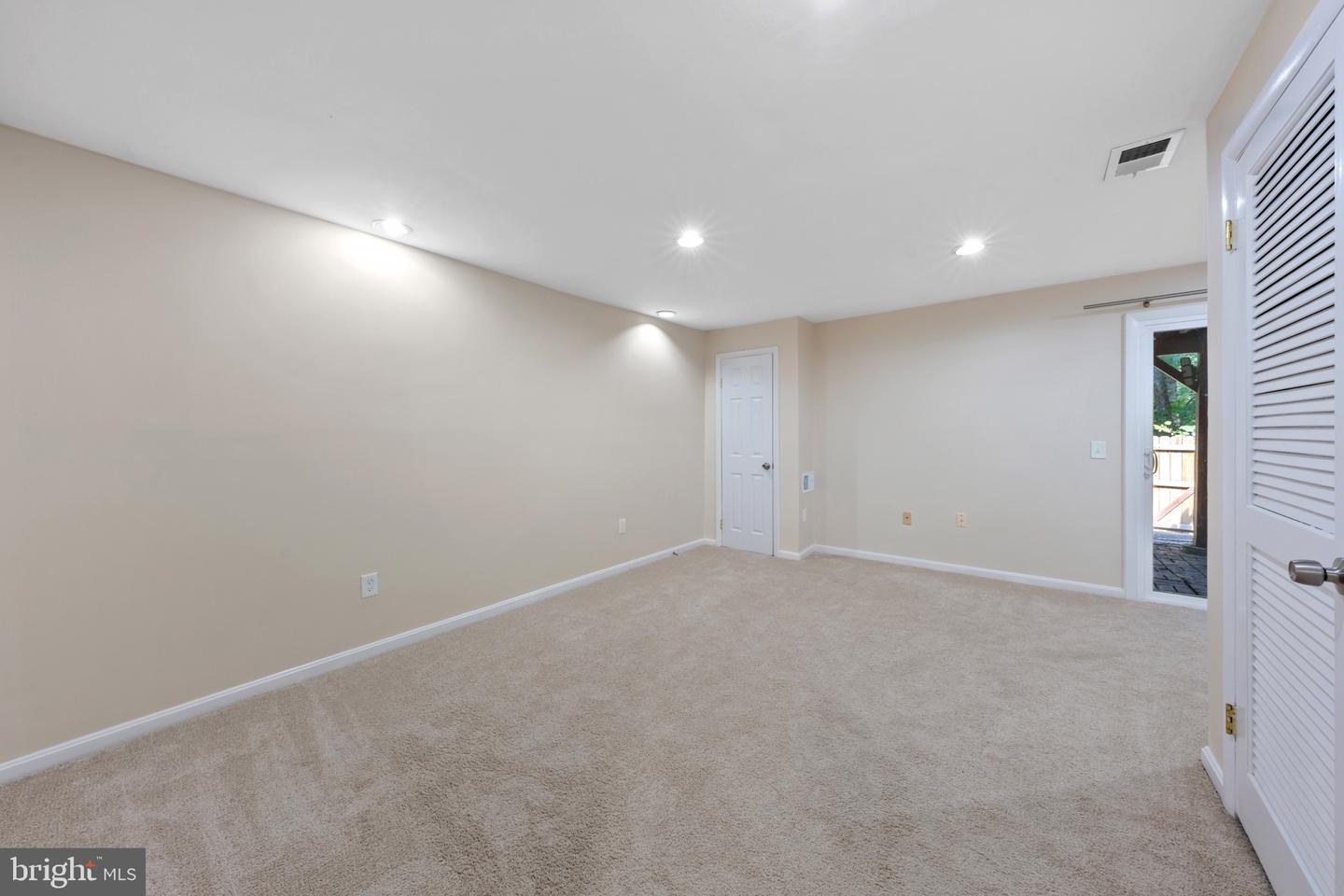 14246 Long Green Dr Property Photo 24