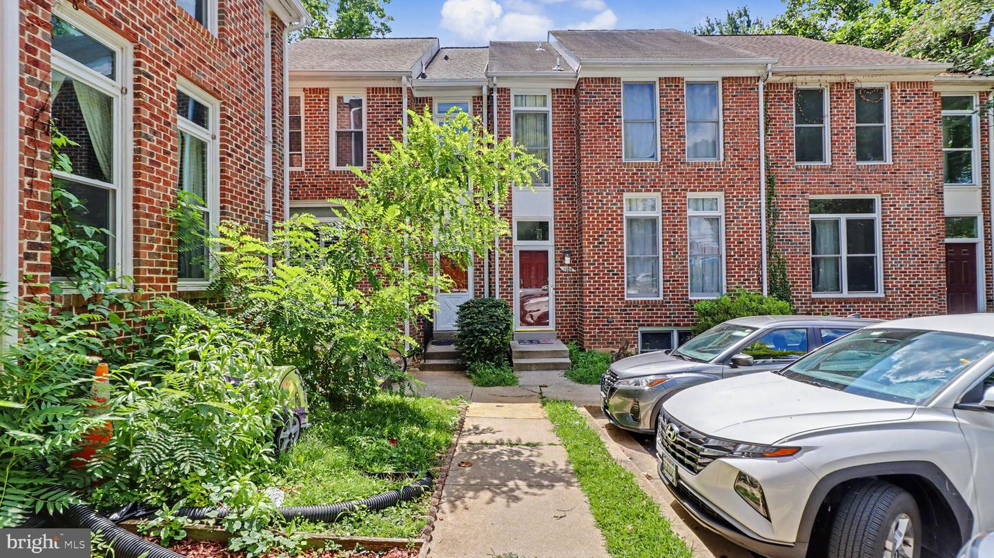 1106 ARCOLA AVE Property Photo 1