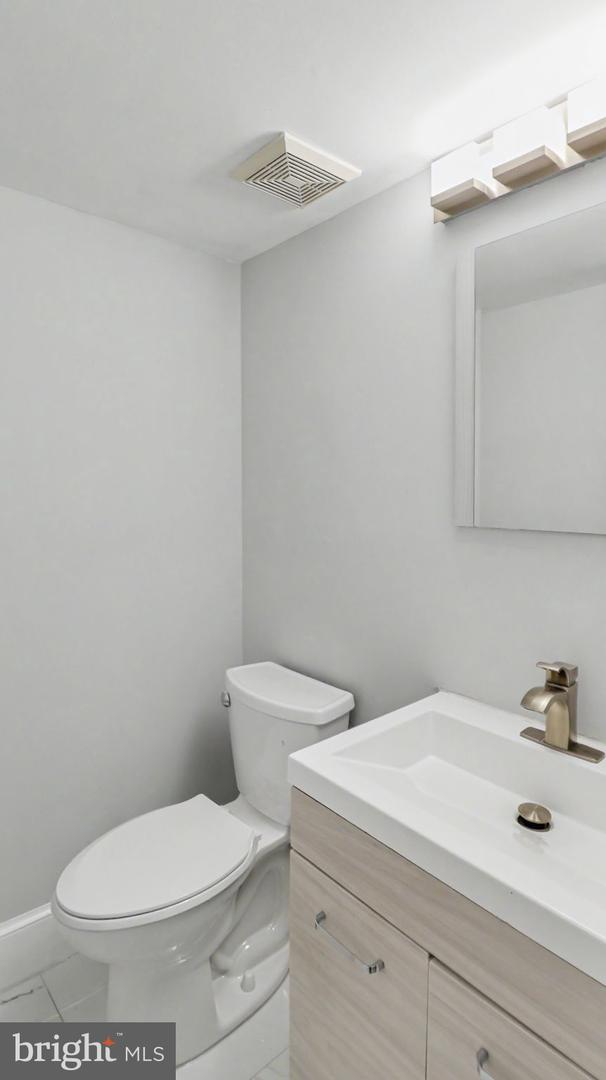 1106 Arcola Ave Property Photo 17