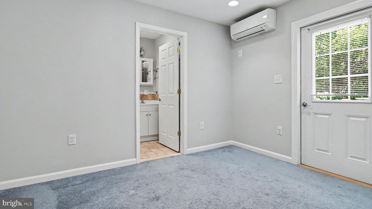 1106 Arcola Ave Property Photo 24