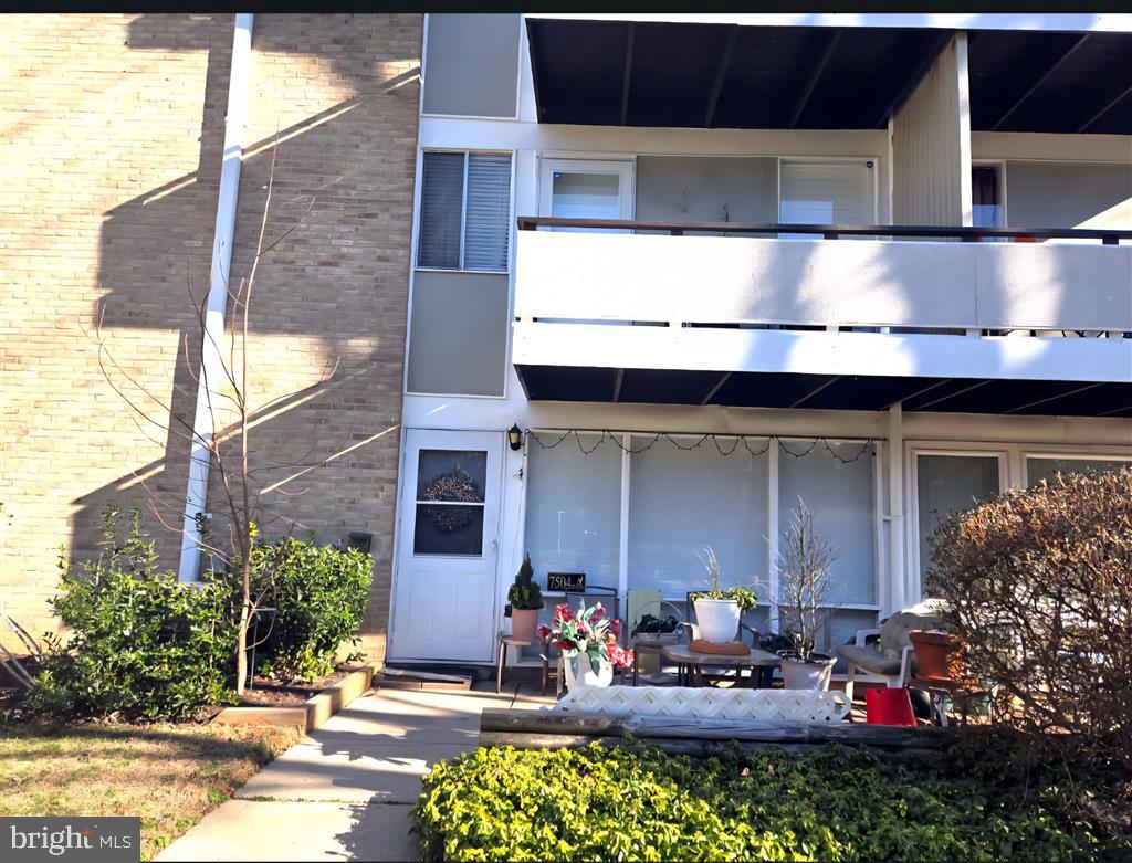 7504 Spring Lake Dr #a Property Photo 1