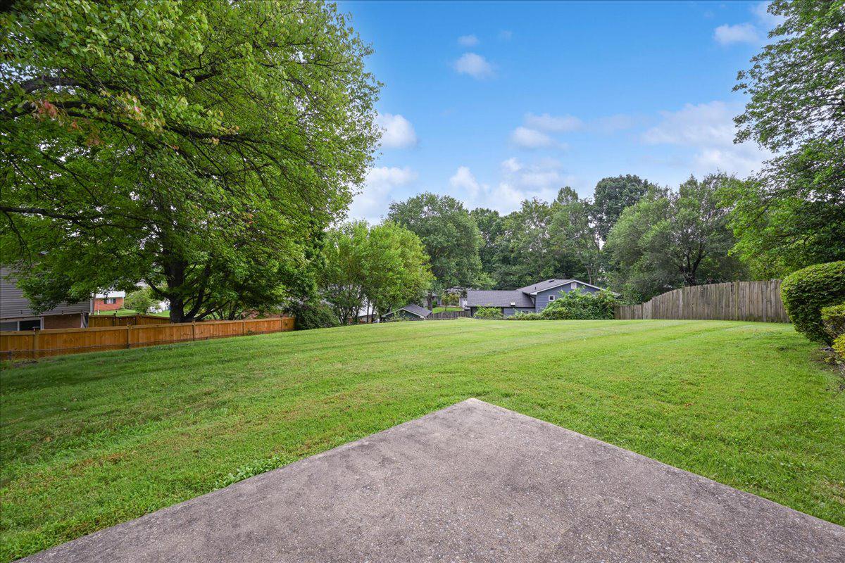 8 Kerwood Ct Property Photo 3