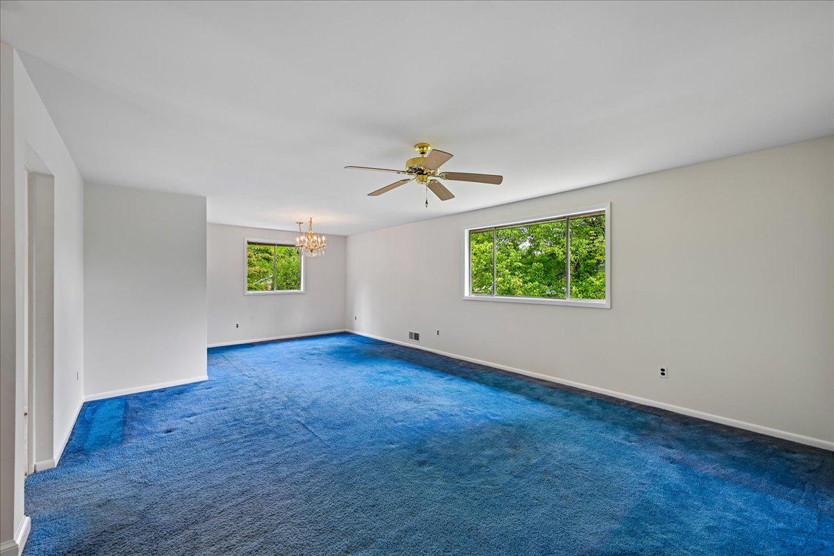 8 Kerwood Ct Property Photo 4