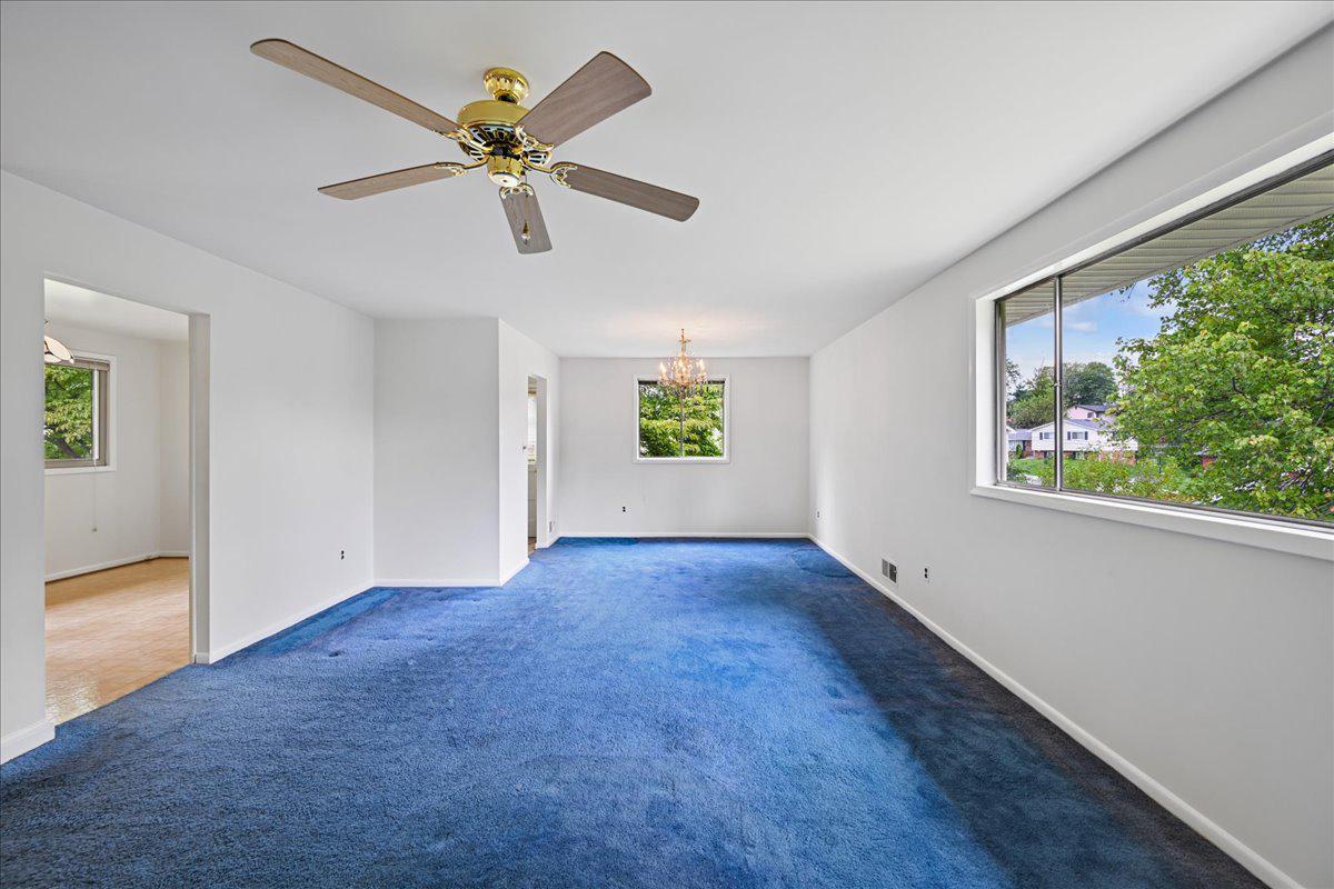 8 Kerwood Ct Property Photo 6