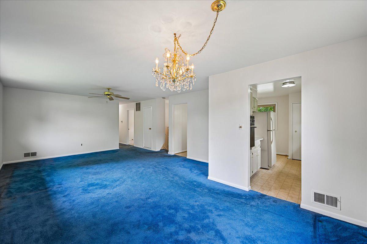 8 Kerwood Ct Property Photo 7