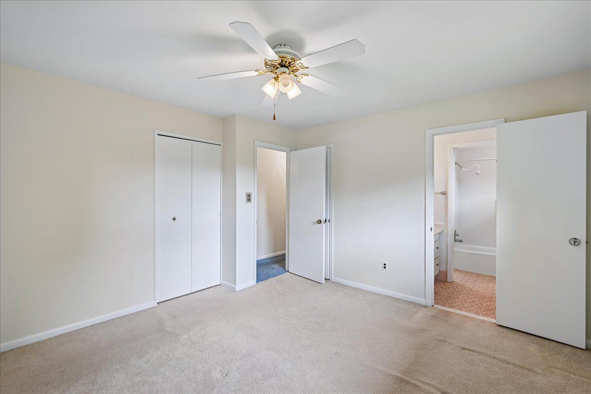 8 Kerwood Ct Property Photo 12