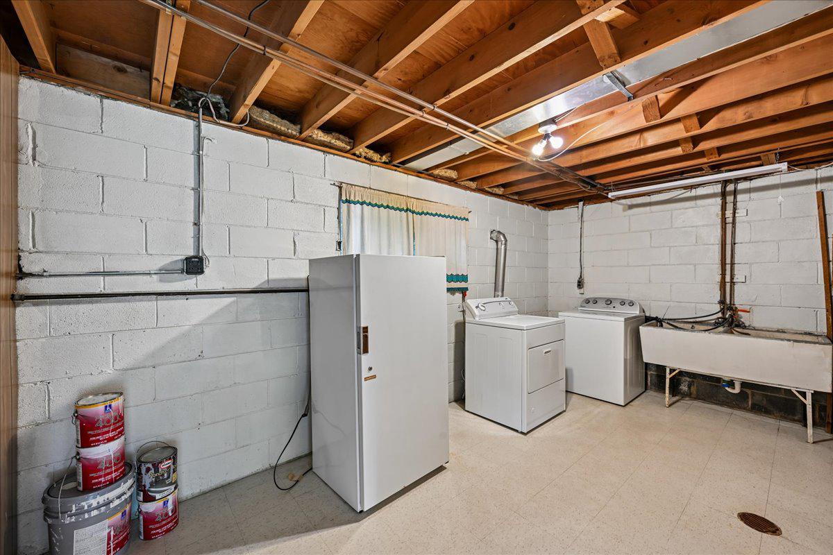 8 Kerwood Ct Property Photo 29