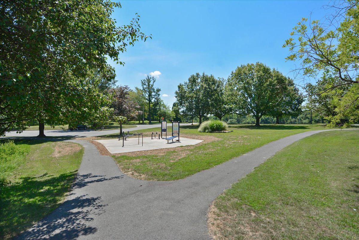8 Kerwood Ct Property Photo 40
