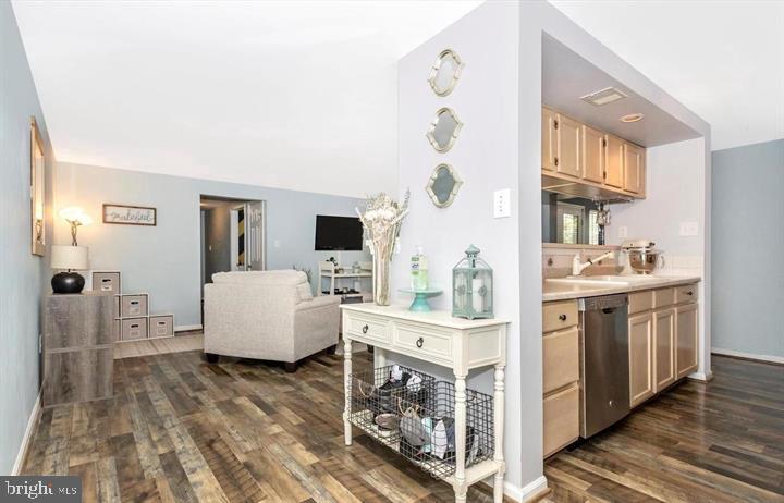 13105 Briarcliff Ter #11-1104 Property Photo 12