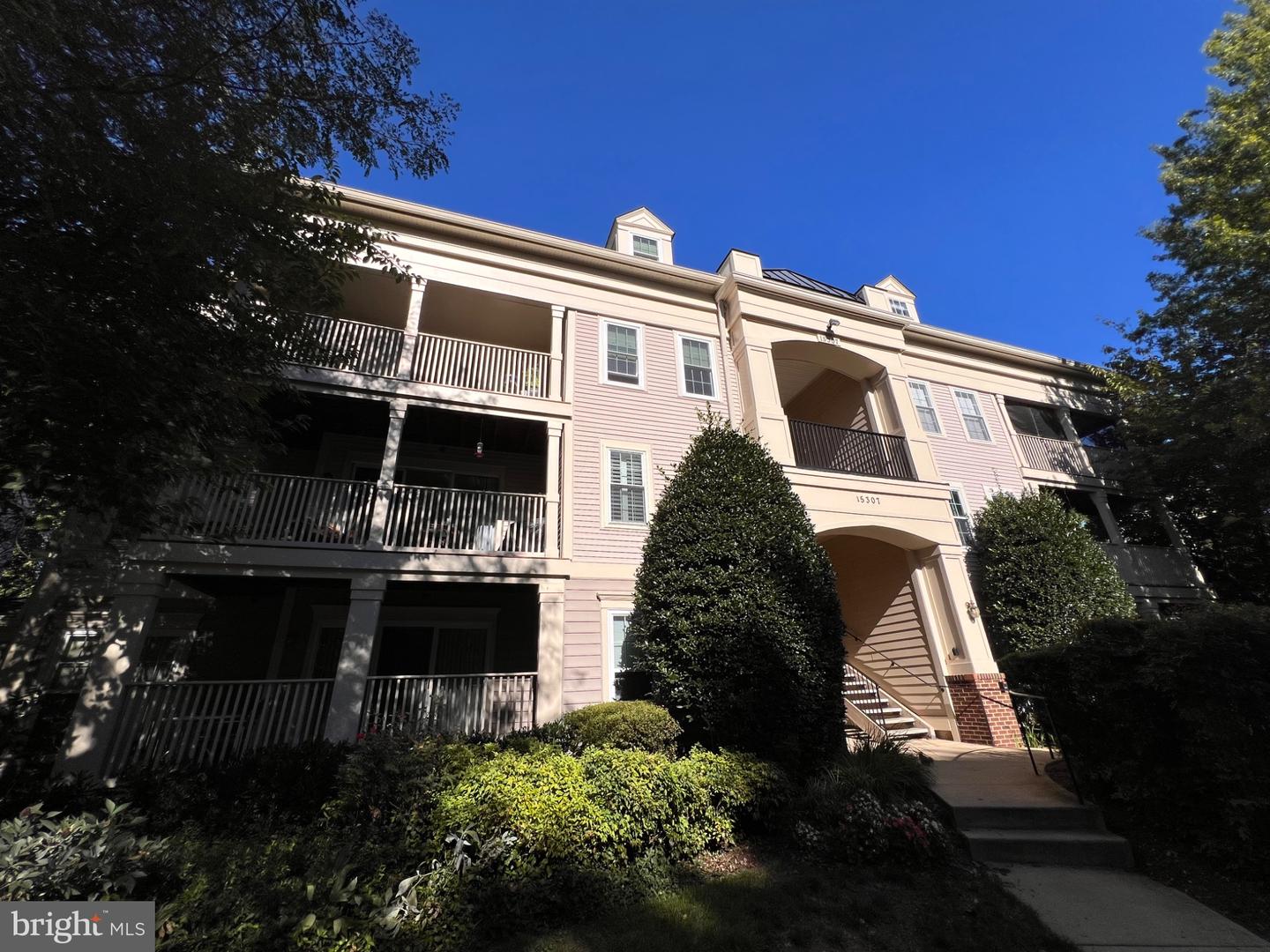 15307 Diamond Cove Ter #6-a Property Photo 5