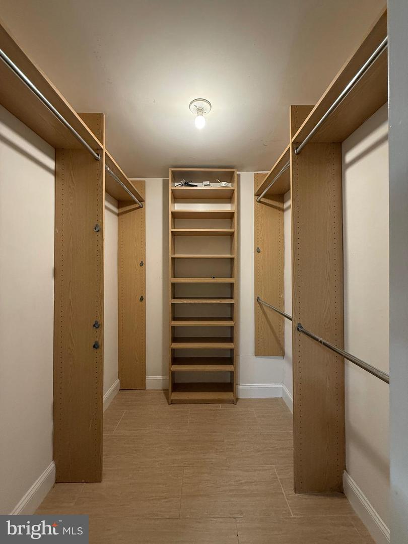 10240 Arizona Cir #33 Property Photo 18