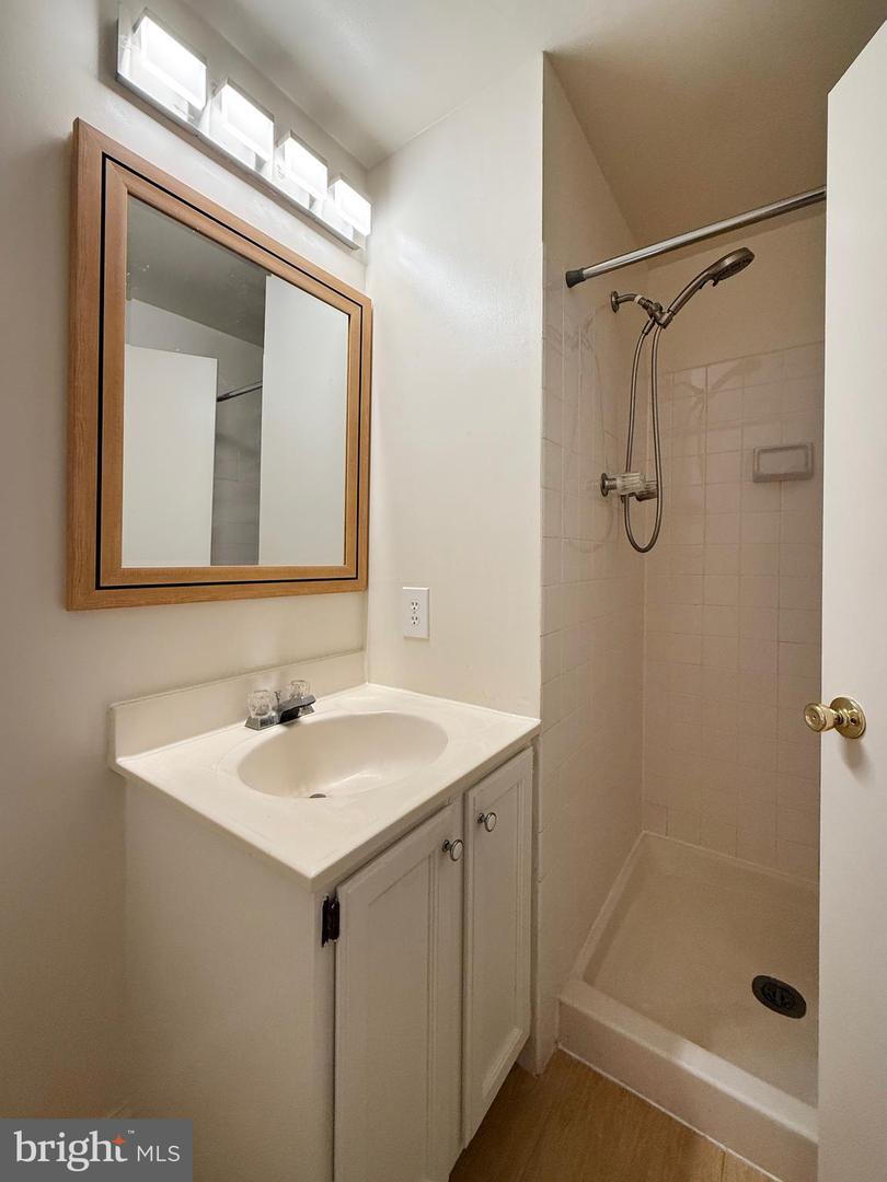 10240 Arizona Cir #33 Property Photo 20
