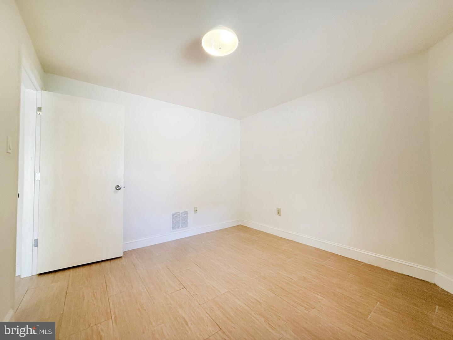 10240 Arizona Cir #33 Property Photo 22