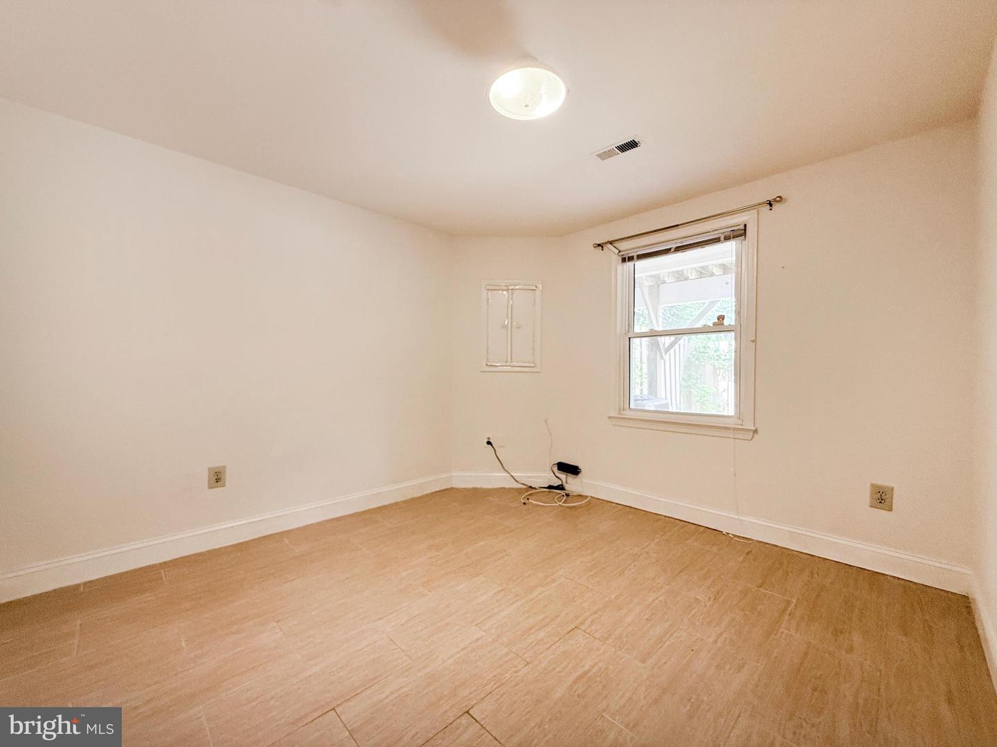 10240 Arizona Cir #33 Property Photo 23