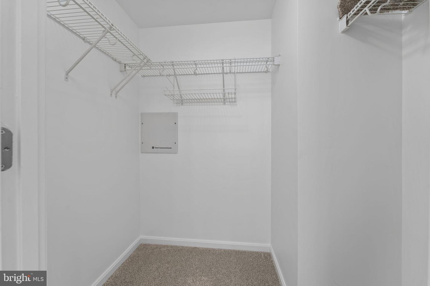 930 Wayne Ave #610 Property Photo 24