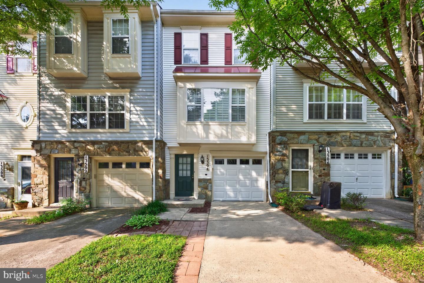 13504 Hamlet Square Ct Property Photo 1