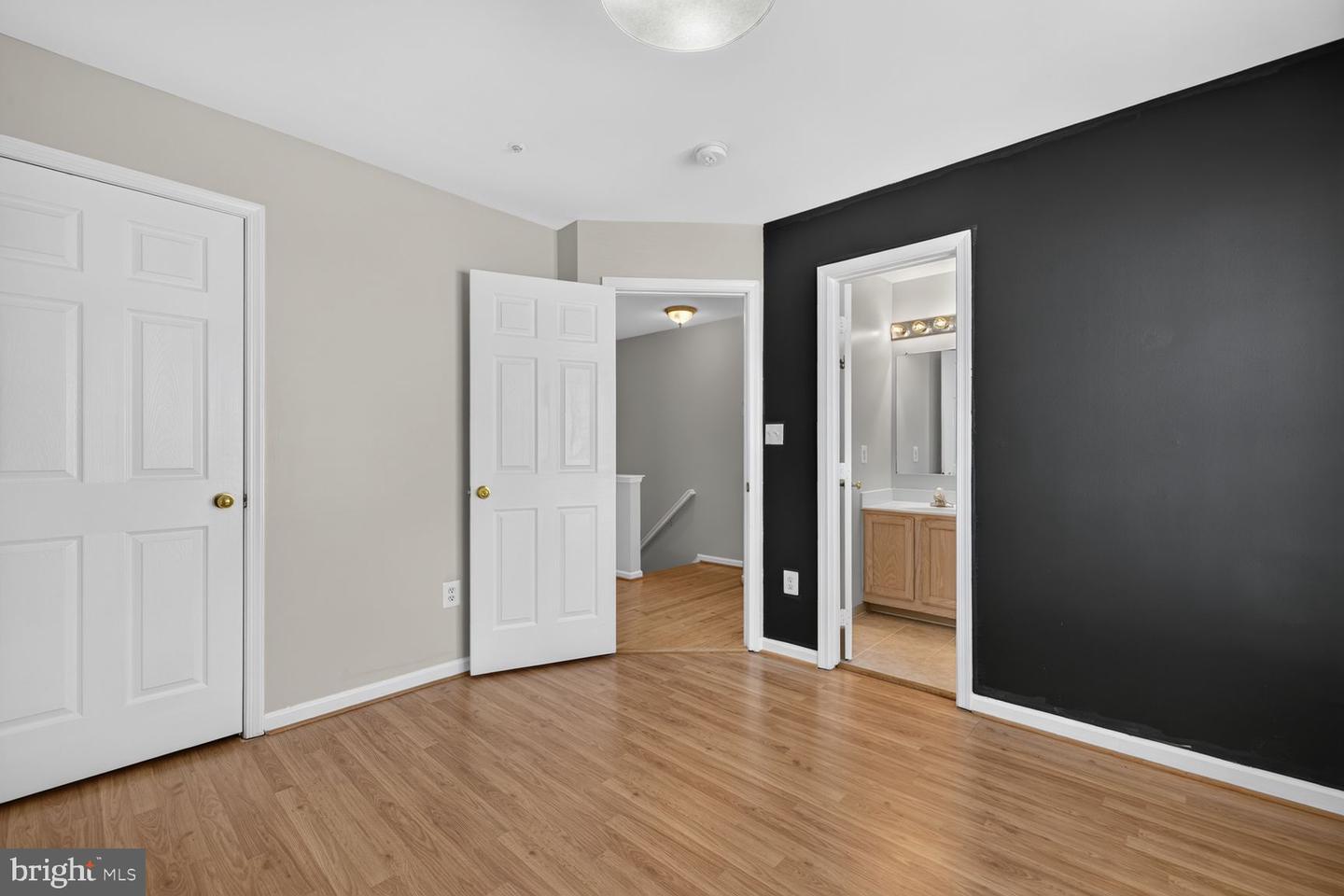 13504 Hamlet Square Ct Property Photo 12