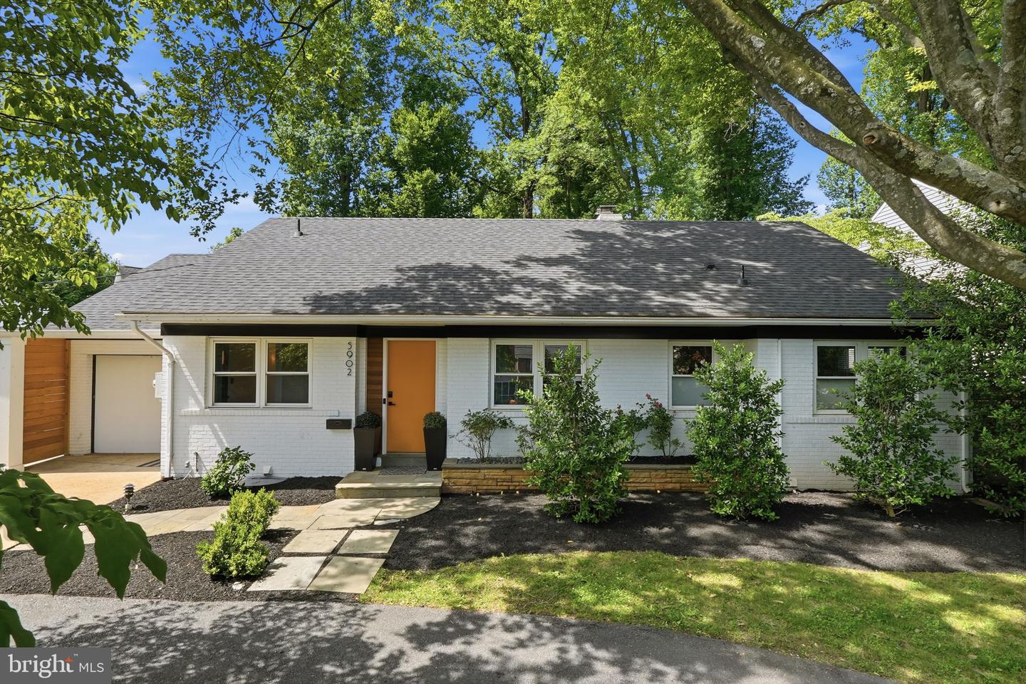 5902 Wilson Ln Property Photo 1