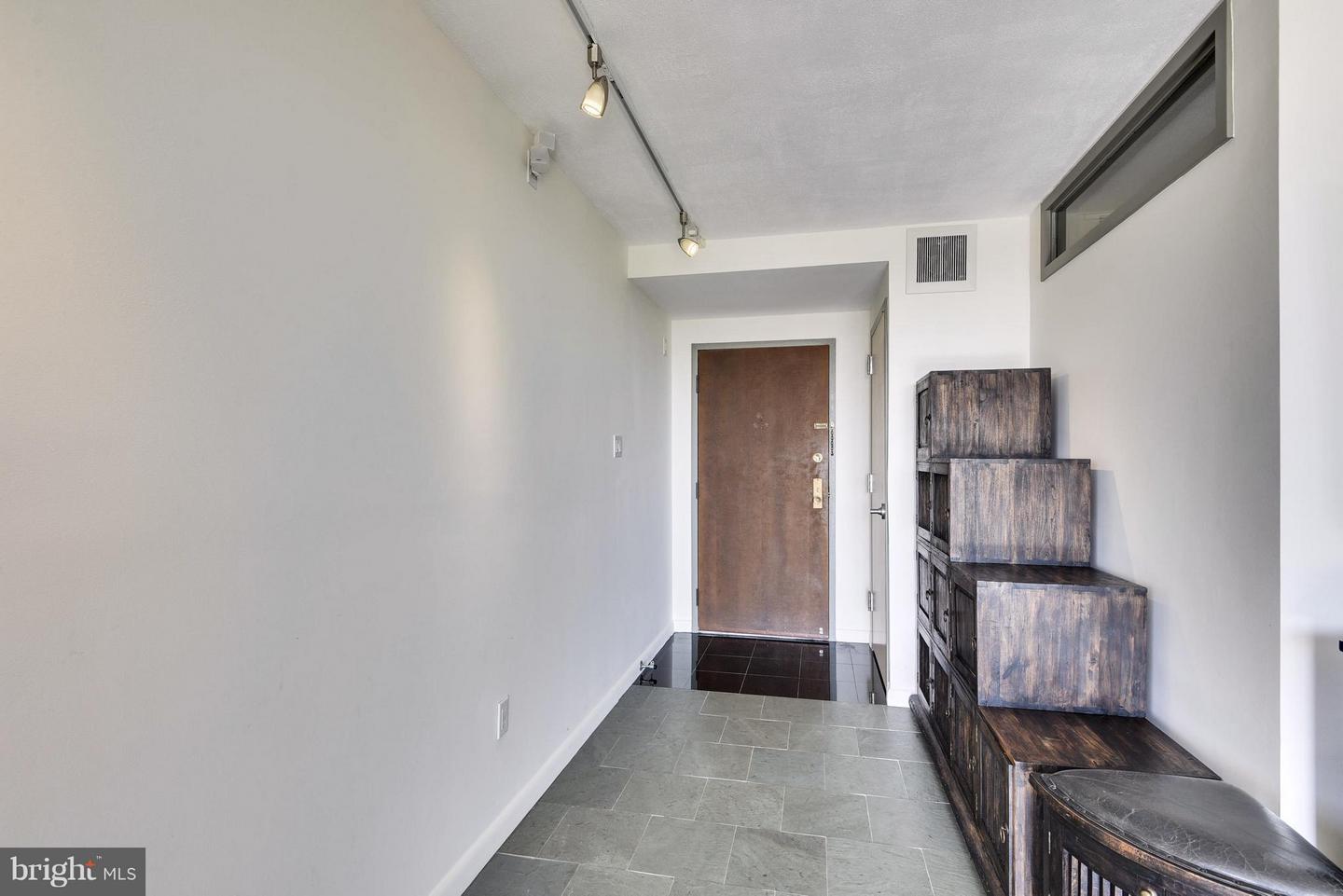 7420 Westlake Ter #1211 Property Photo 2